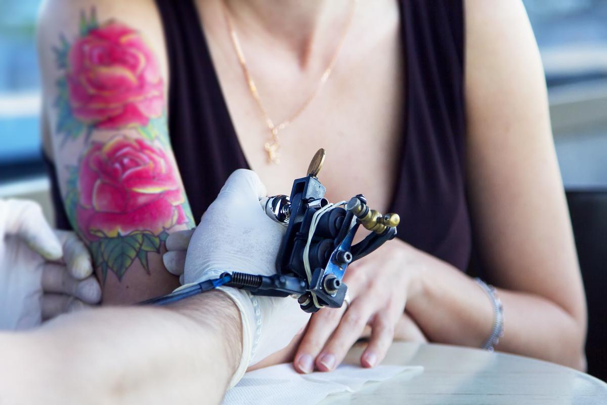 Tattoo Trends Arm Tattoo Motif Butterfly is experiencing tattoo pain