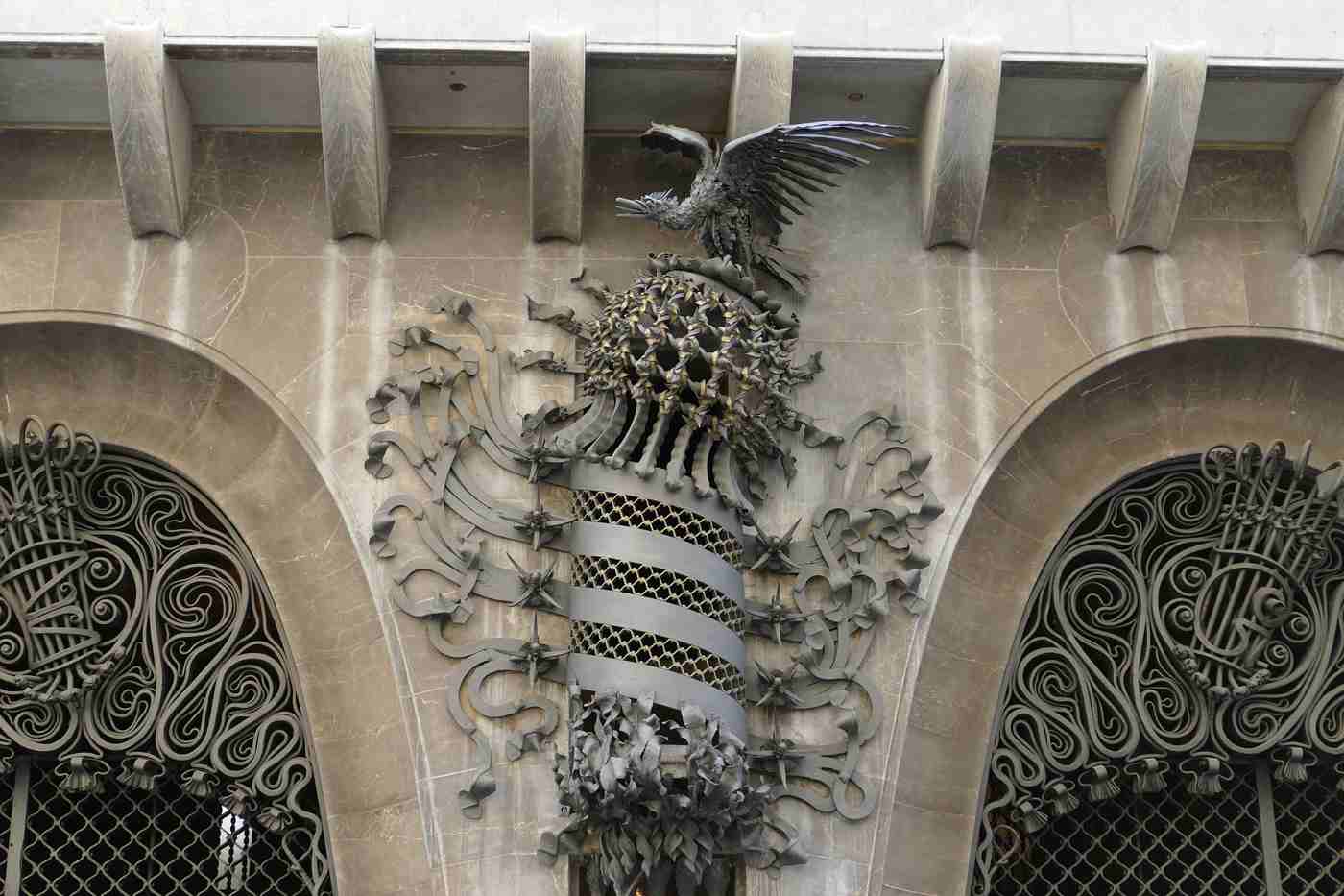 barcelona sightings gaudi Palau Güell Plaintiff Ornaments