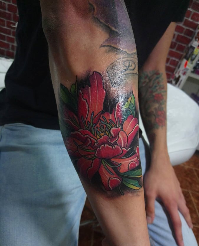 coole Tattoos Tattoodesign Lotus Mandala Tätowierung Unterarm Schmerzen