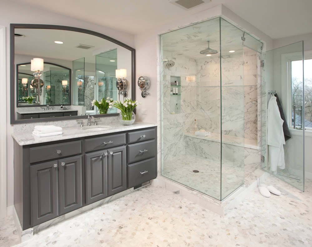 Badezimmer modern einrichten Wohntrends Duschkabine aus Glas