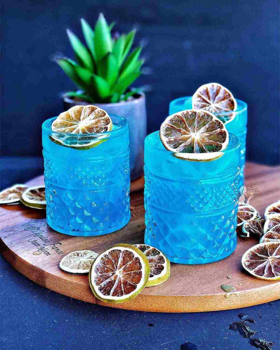 Blue Cocktails Blue Dream Lemon Slice Dried Blue Curacao Taste