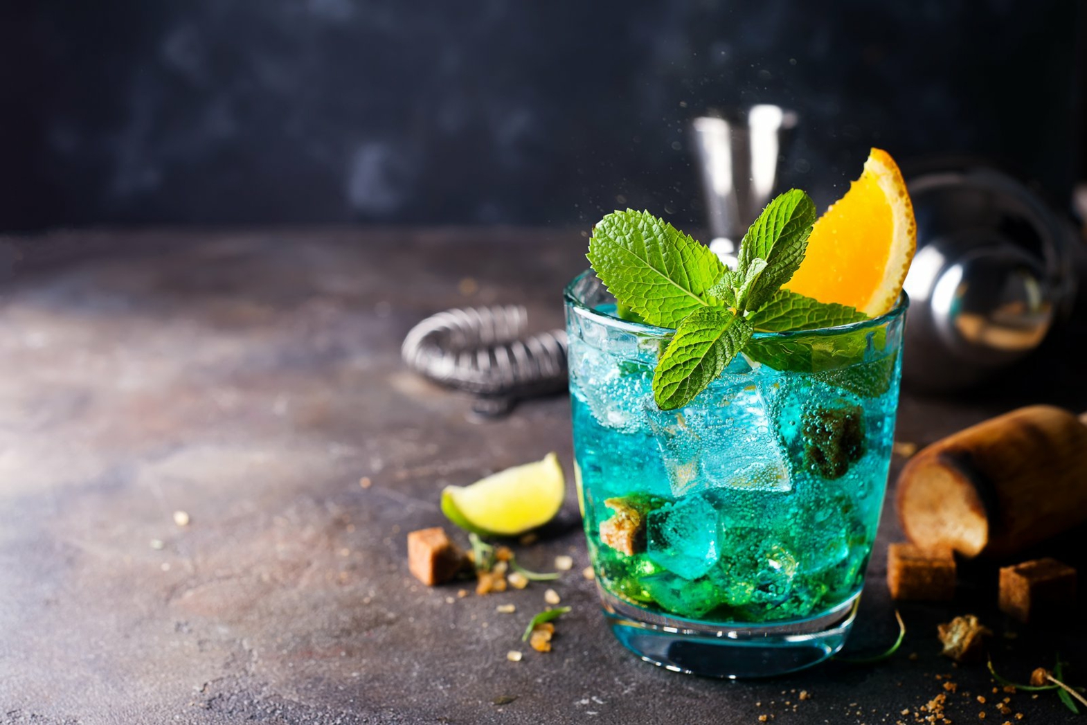 Blue Dream Cocktails Selber mixen einfach Sommergetränke Ideen