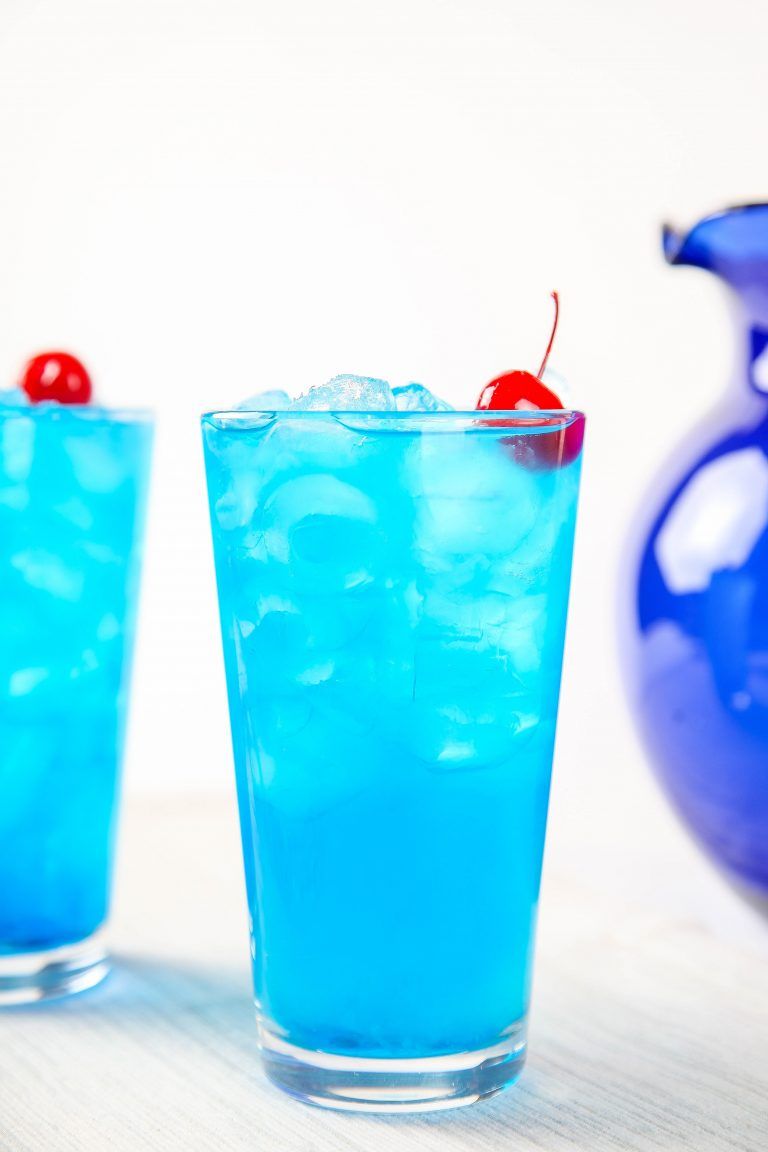 Blue Dream Sommergetränk Vodka Tequla Blaue Cocktails Rezeptideen