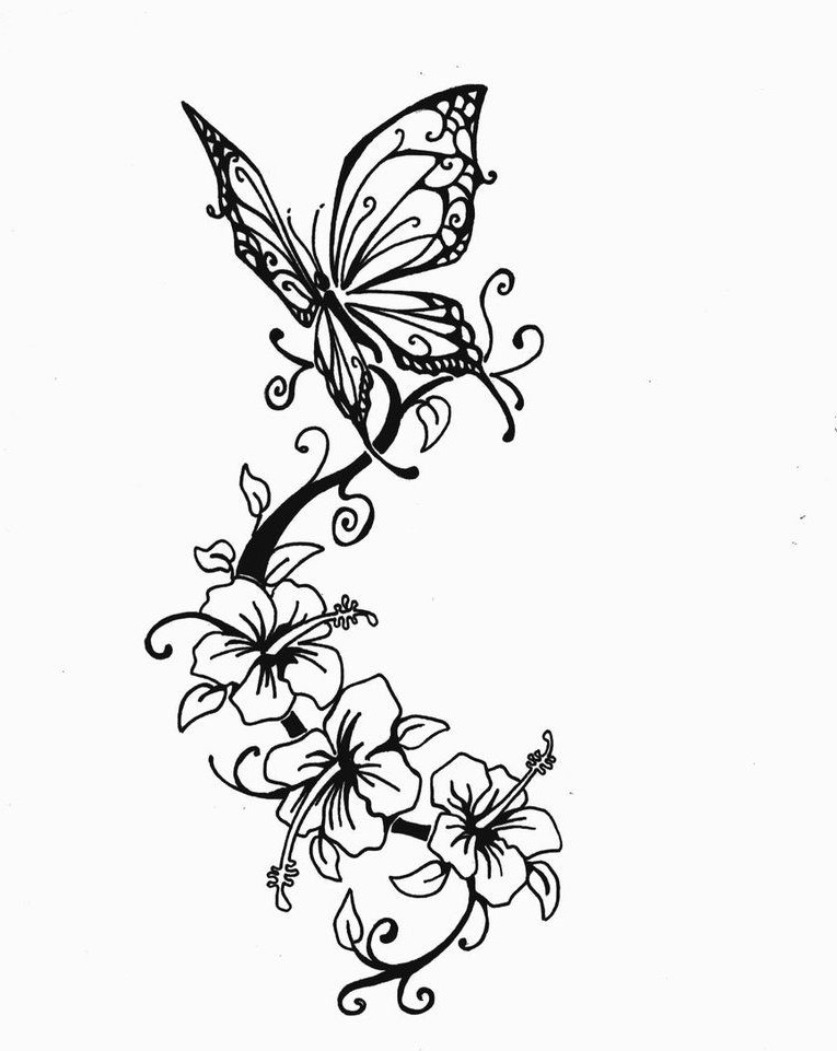 Dekoltee Tattoo Ideen Schmetterling mit Blumen Tattoodesign