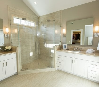 Duschtür reinigen Hausmittel Tipps Badezimmer Wohntrends 2019