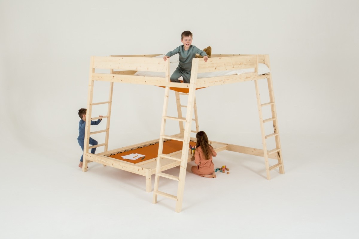     Design ideas for three children with bunk beds made of solid wood in natural color