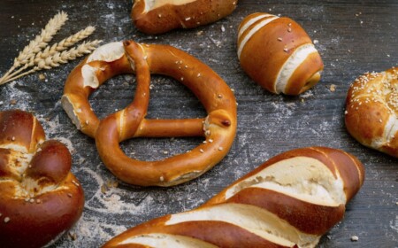 Laugengebäck selber machen mit und ohne Lauge und vegan - Rezeptideen und kreative Formen