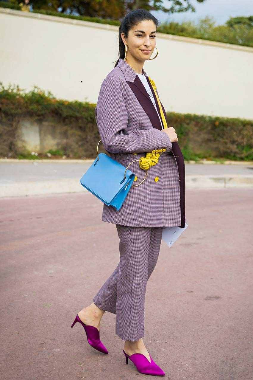 Millenial Purple Trend Color Train Outfit Ideas for Work Women