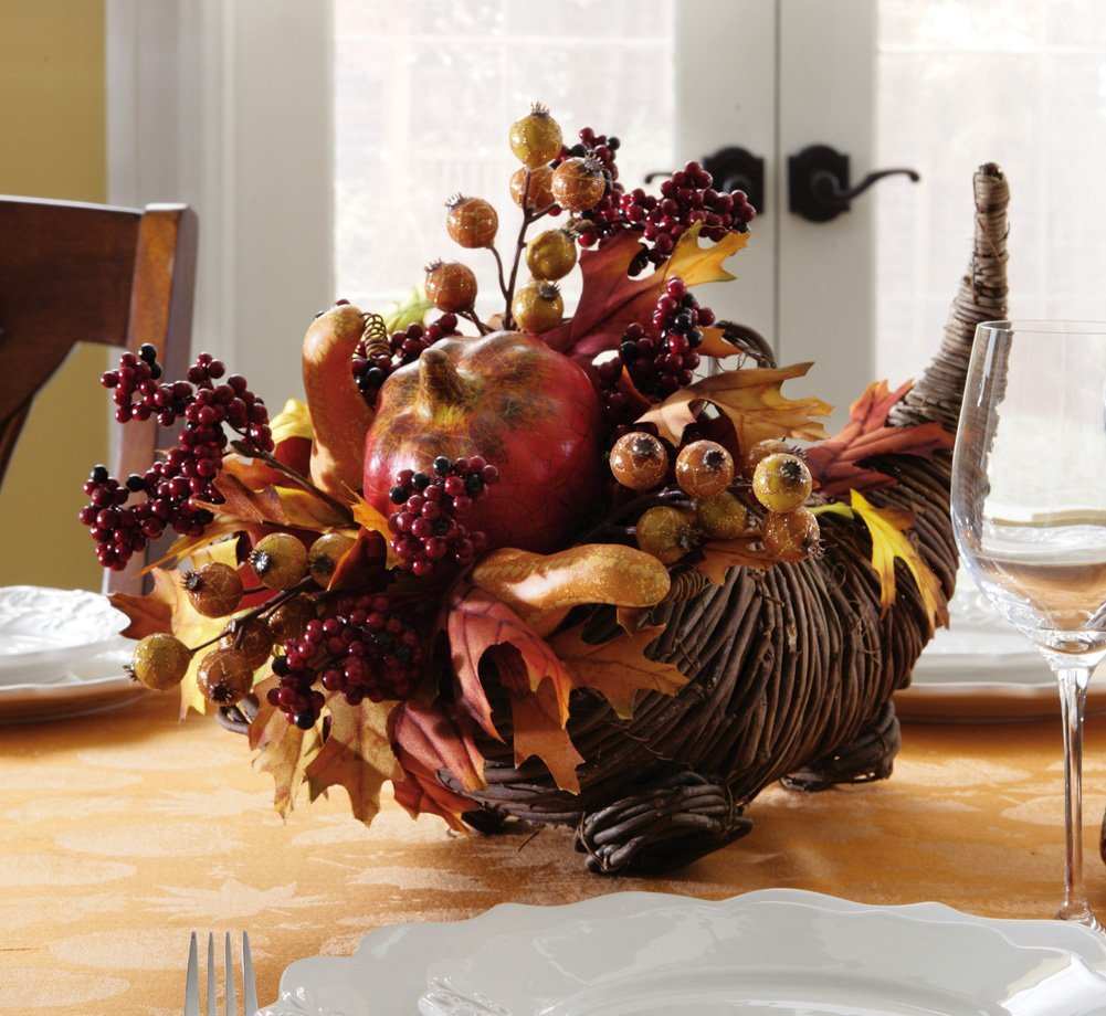 Tablecloth decoration for the autumn autumn basket is the same DIY