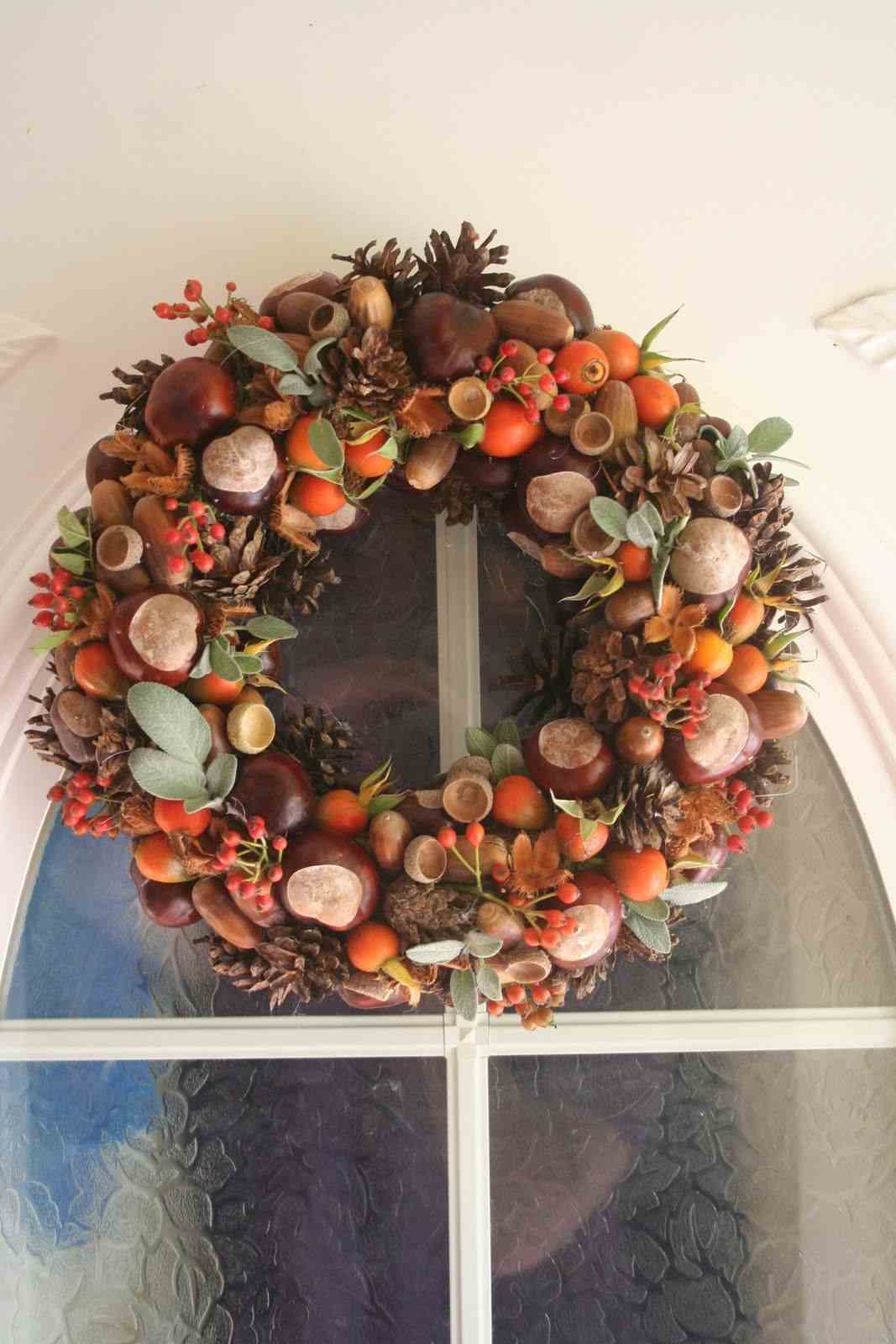 DIY wreath self-assembling DIY chestnut decoration easy