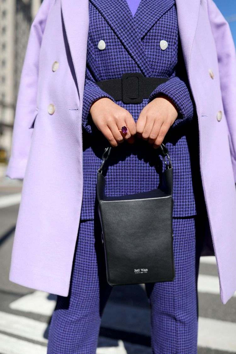 Violett kombinieren Modetrends Karomuster Blazer Outfit Ideen für Frauen