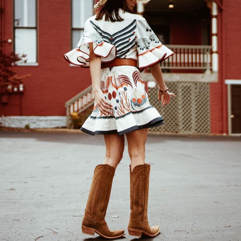 Westernstiefel Damen Minikleid Herbst Outfits Modetrends Damen