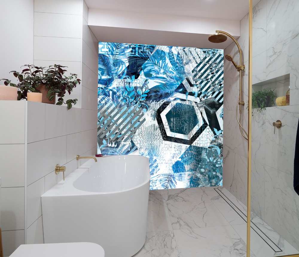 gemusterte wandpaneele mit marmor putz für badezimmer design kombinieren