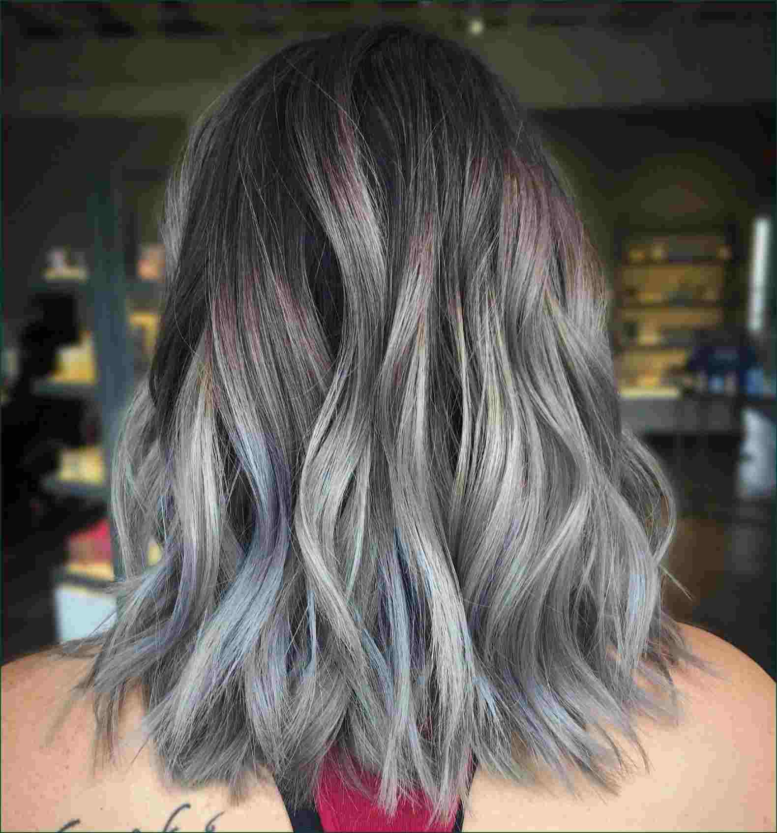 Blaue haare grau Haare blau