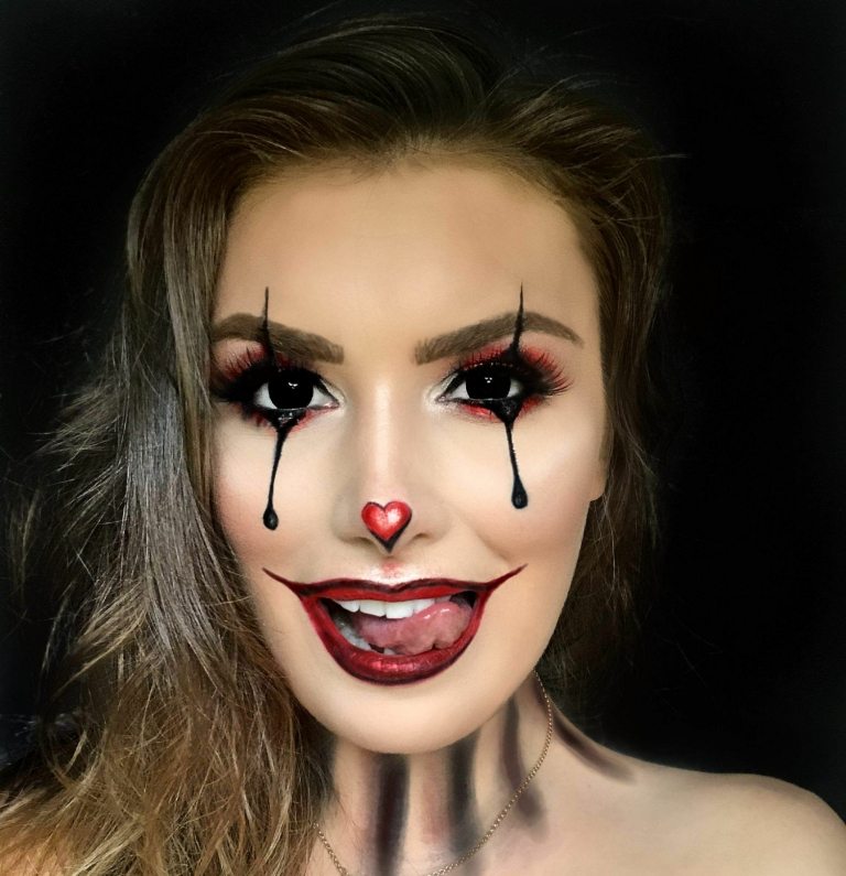 moderner Clown schminken Anleitung Haloween Makeup Frau einfach
