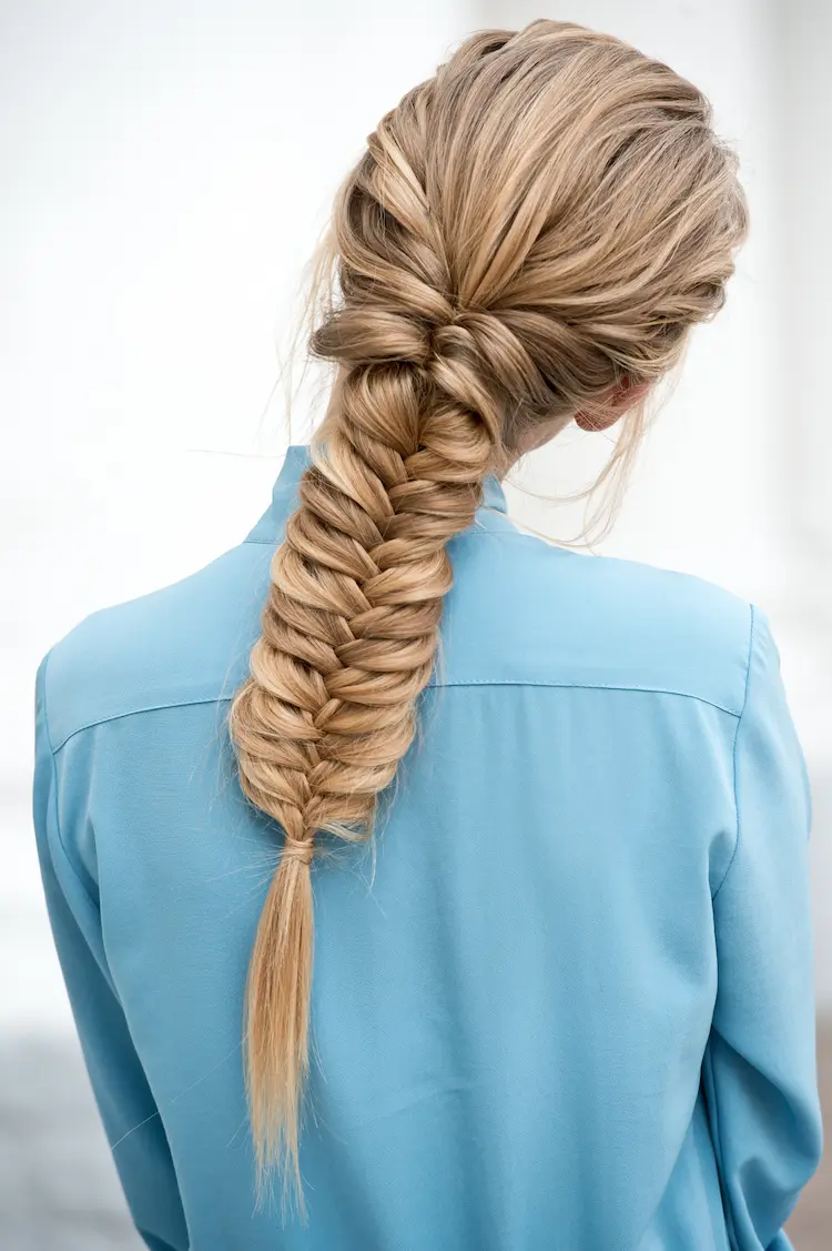 voluminöser fischgrätenzopf