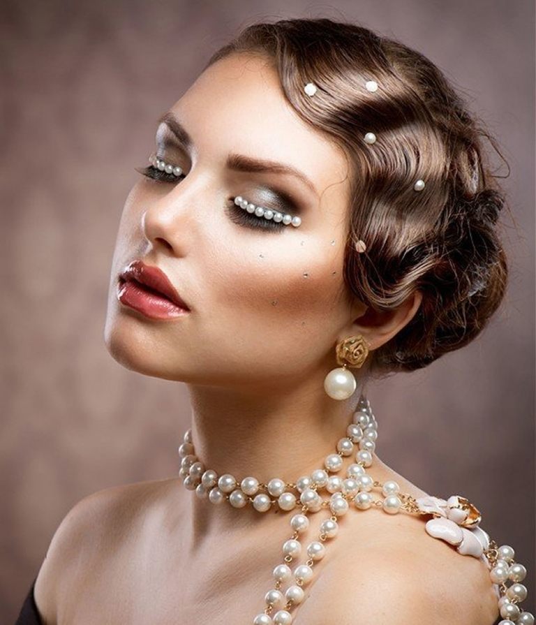 20er Jahre Kostüm für Frauen Perlen Haaraccessoires long Bob Haarschnitt