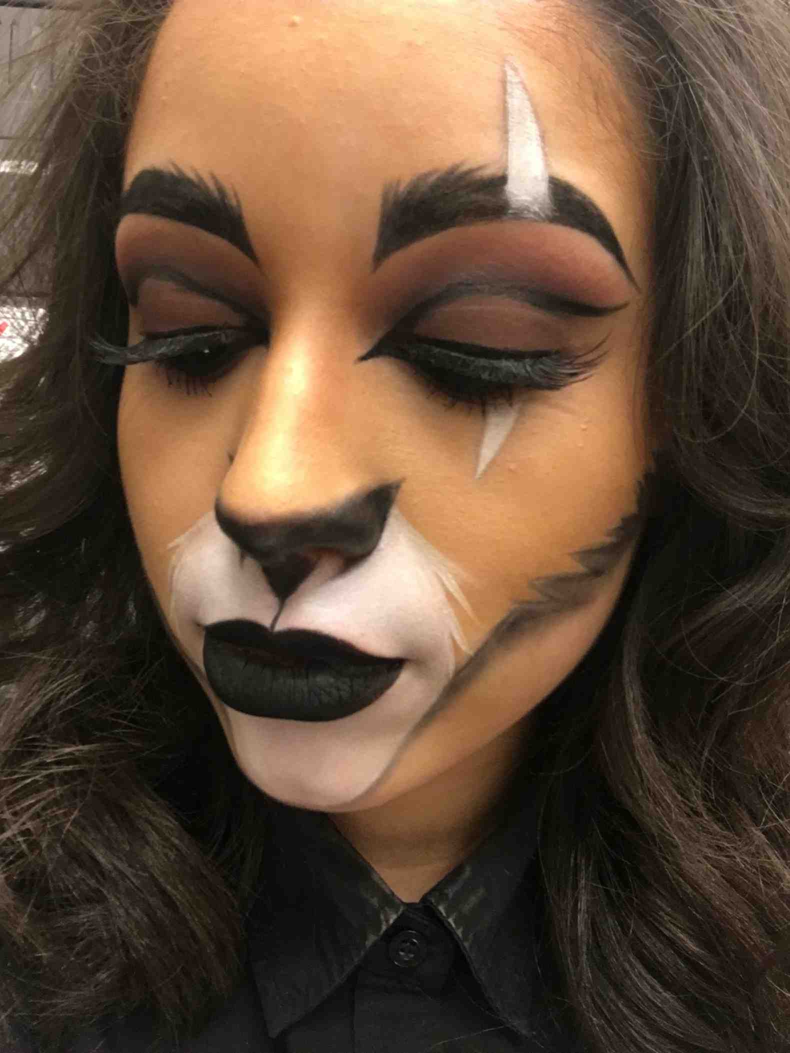 The Kingdom of the Lion Make-Up Ideas for Women Halloween Disney Costume Adult