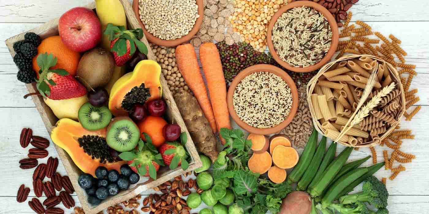 Ernähren Sie sich vielfältig mit Gemüse, Obst, Getreide und anderen ballaststoffreichem Essen