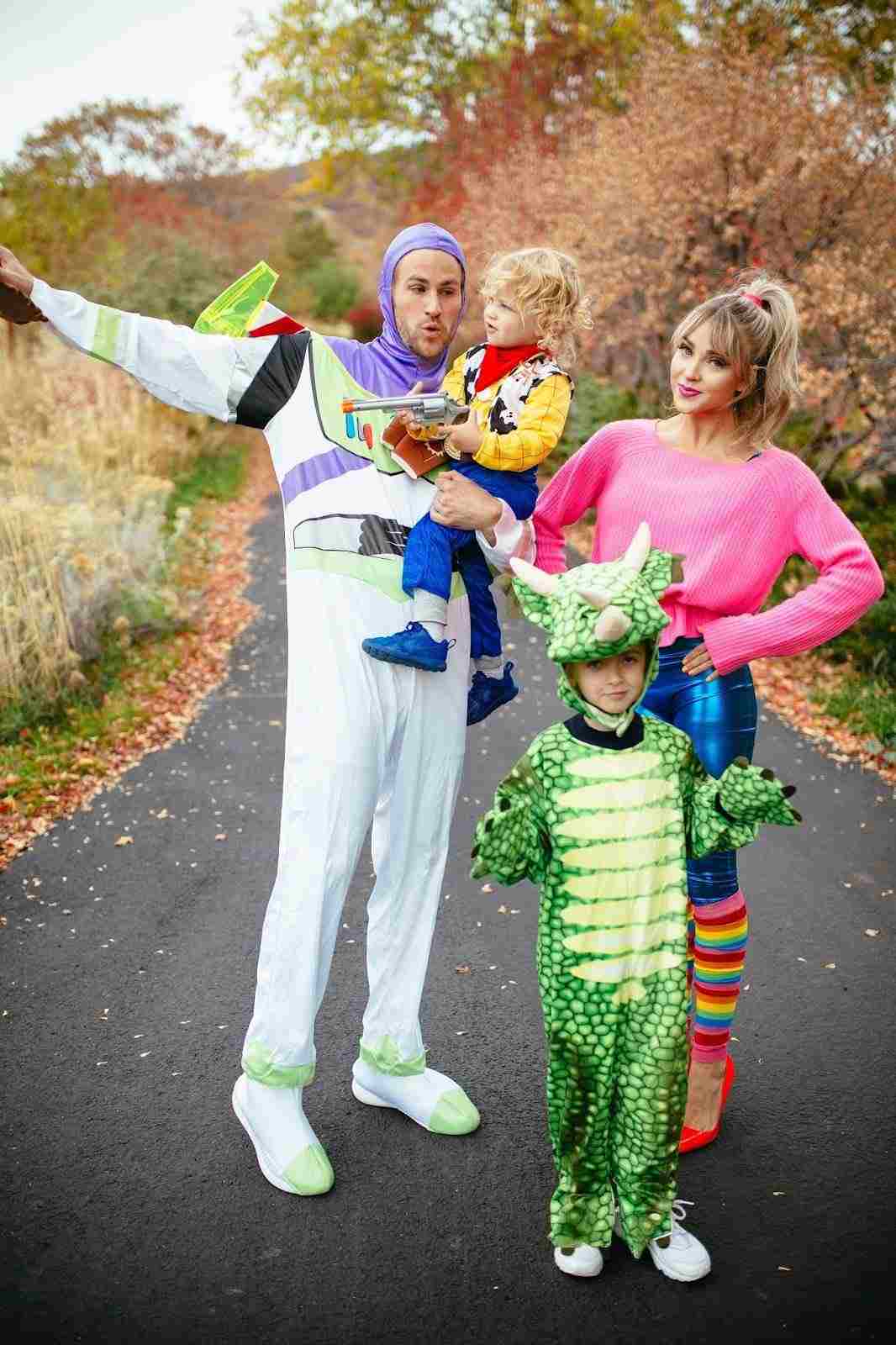 Familien Gruppenkostüm Ideen Toy Story Karneval Kostüm Ideen