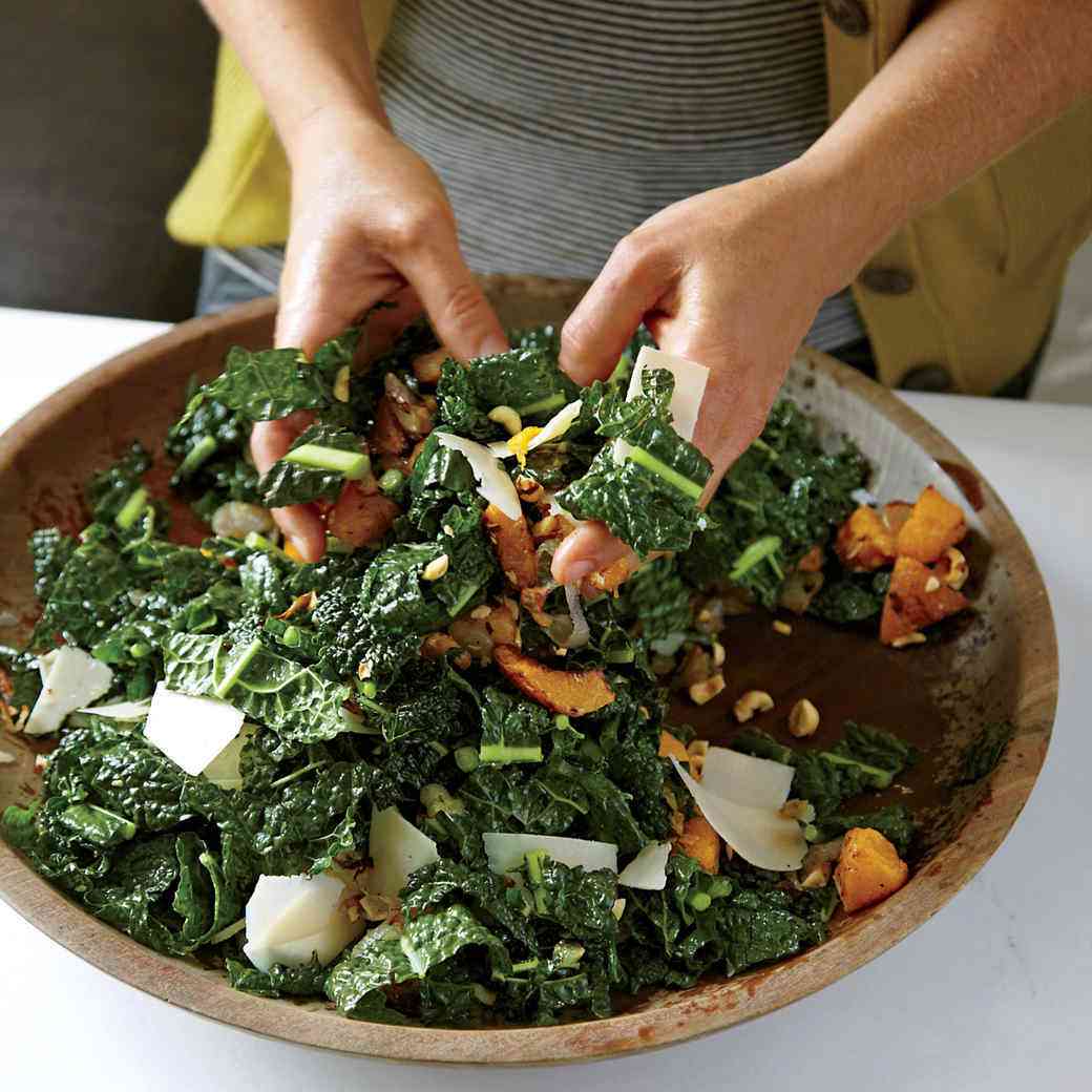 Grünkohl Zubereiten Tipps Low Carb Salat mit Kürbis