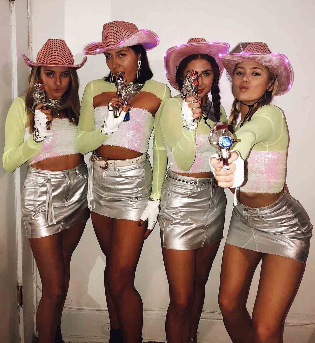Halloween Gruppen-Kostüm für 4 Personen Cowgirls Kostüm