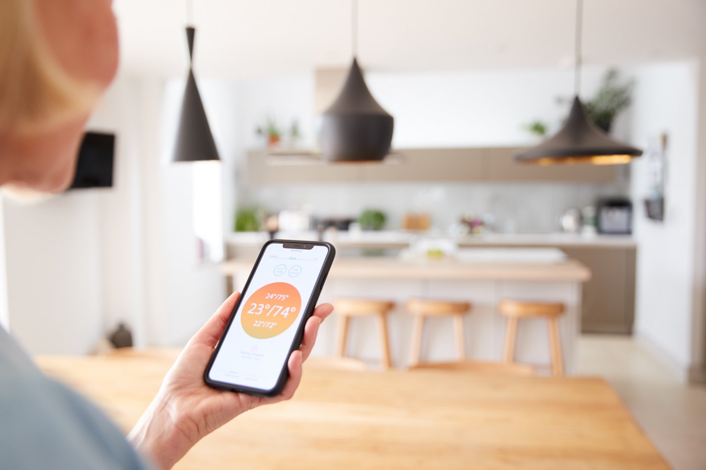 Lowering electricity costs Automate heating Home by App control 