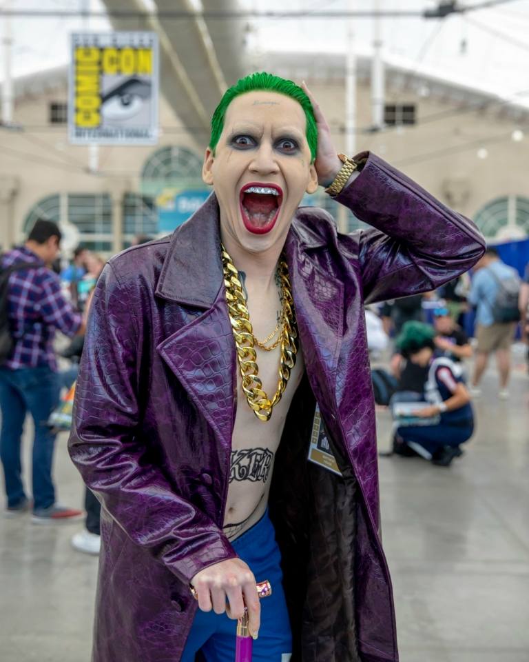 Joker Kostüm für Männer Karneval Schminken Tipps