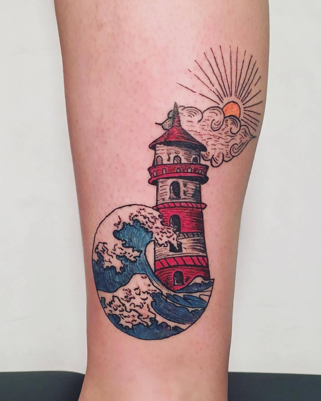 Leuchtturm Tattoos mit Bedeutung Tattoomotive für Frauen