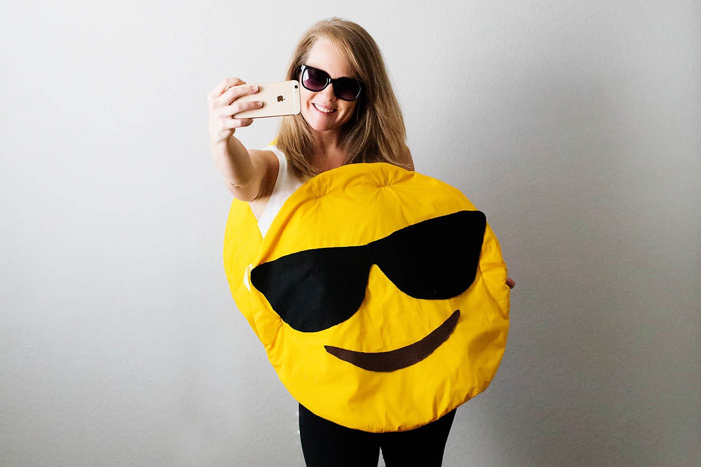 Lustige Gruppenkostüme für 4 Personen Emoji Karneval Kostüm selber machen