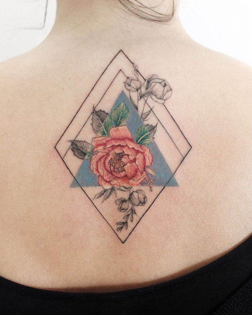 Raute Tattoodesign Rose Tattoomotiv Tätowierung Symbole Bedeutungen