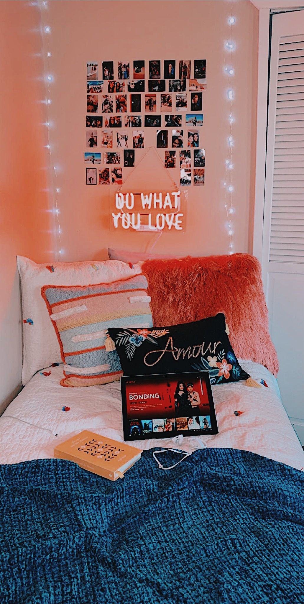 Tumblr Zimmer Inspiration Schlafzimmer Deko mit Fotos und Lichterketten