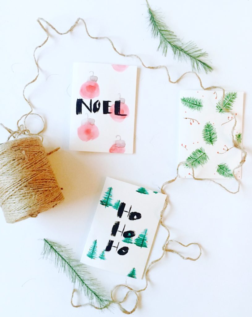 Weihnachtskarten malen Ideen für Weihnachtsbaumkugeln und Weihnachtsbaum und Tannengrün