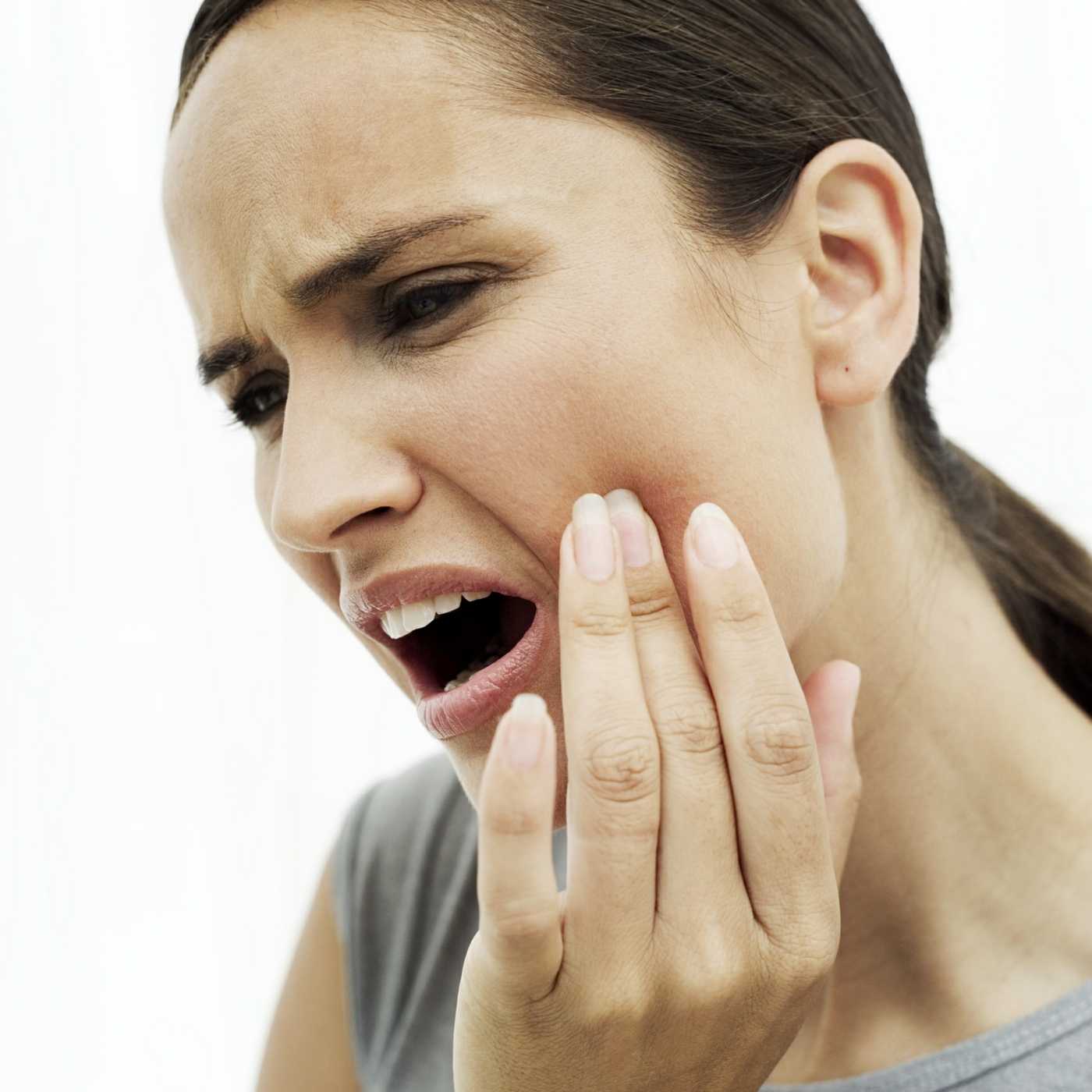 Zahnschmerzen sind zu verspüren, wenn die Schmerzen im Ohr ausstrahlen