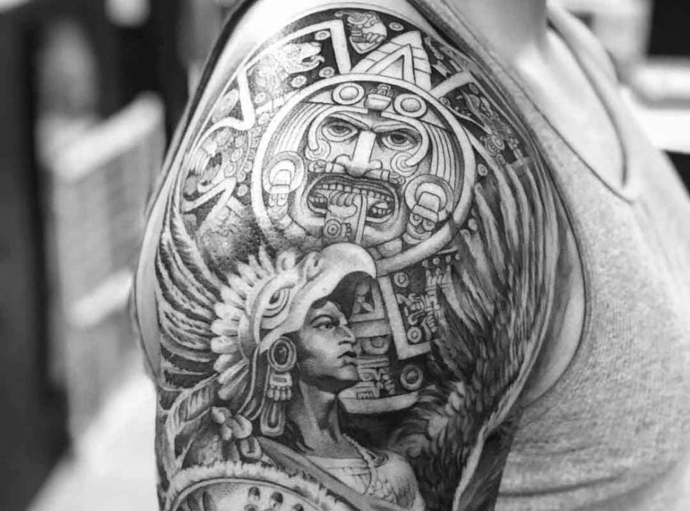 azteken tattoo vorlagen als detaillierte darstellung von krieger mit adler auf dem kopf