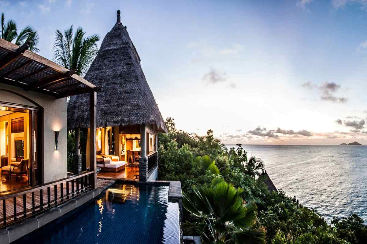 sonnenuntergang gesehen vom guesthouse im seychellen urlaub 5 sterne hotel