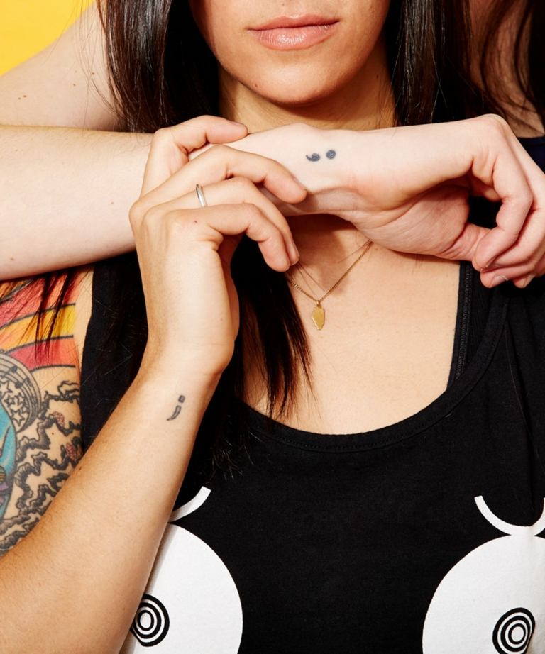 was bedeutet Semikolon Tattoosymbole und Ihre Bedeutung