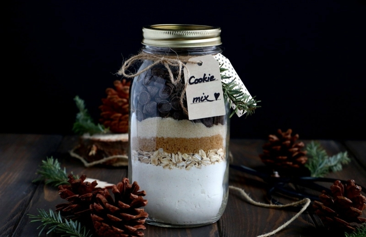 Geschenke aus der Küche zu Weihnachten - Süße und herzhafte Rezepte