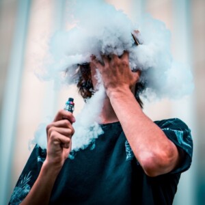 Gefährliche Chemikalie in E-Zigaretten kann Lungenkrankheit verursachen