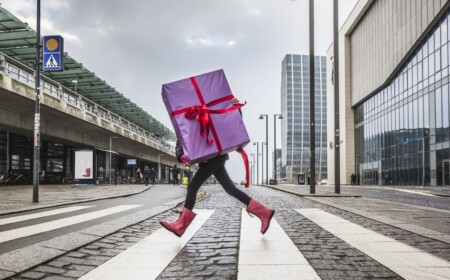 Große Geschenke verpacken - Anleitungen mit und ohne Geschenkpapier