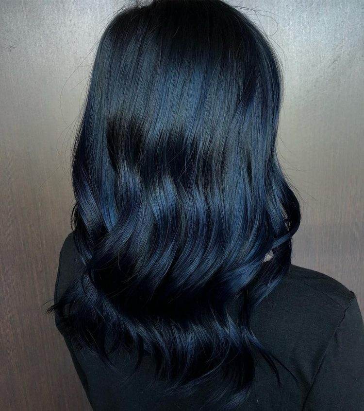 Haarfarben 2020 Schwarzblau Haare Ombre Look Haartrends