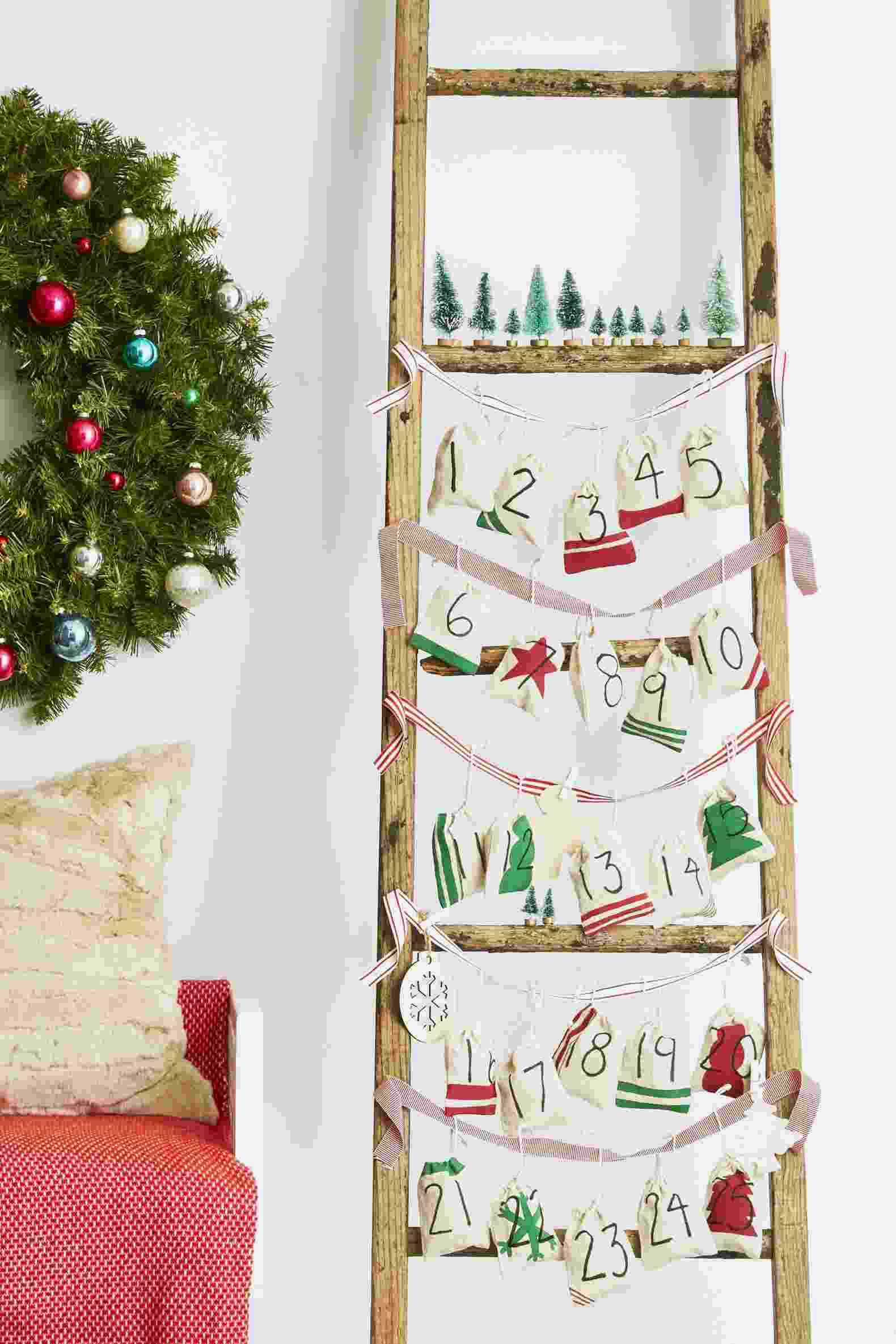 Upcycling Ideen mit alten Möbeln Weihnachtsdeko Adventskranz
