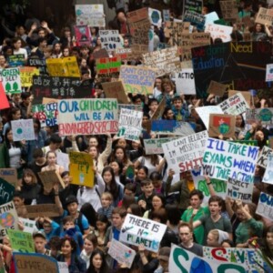 fridays for future schüler auf der ganzen welt demonstrieren klimaschutz