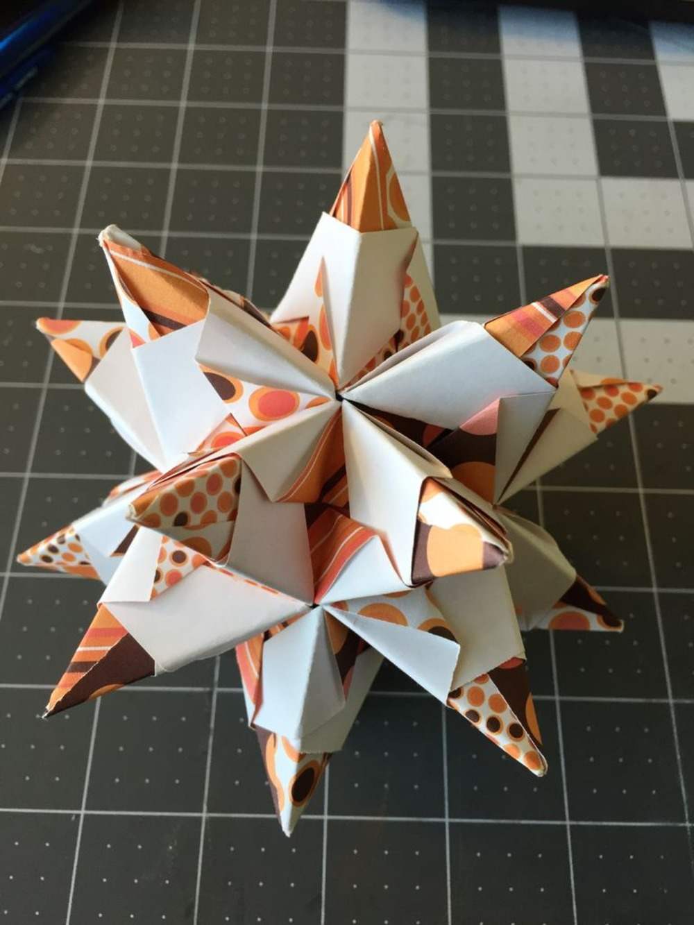 origami stern 3d anleitung endprodukt fertig ergebnis