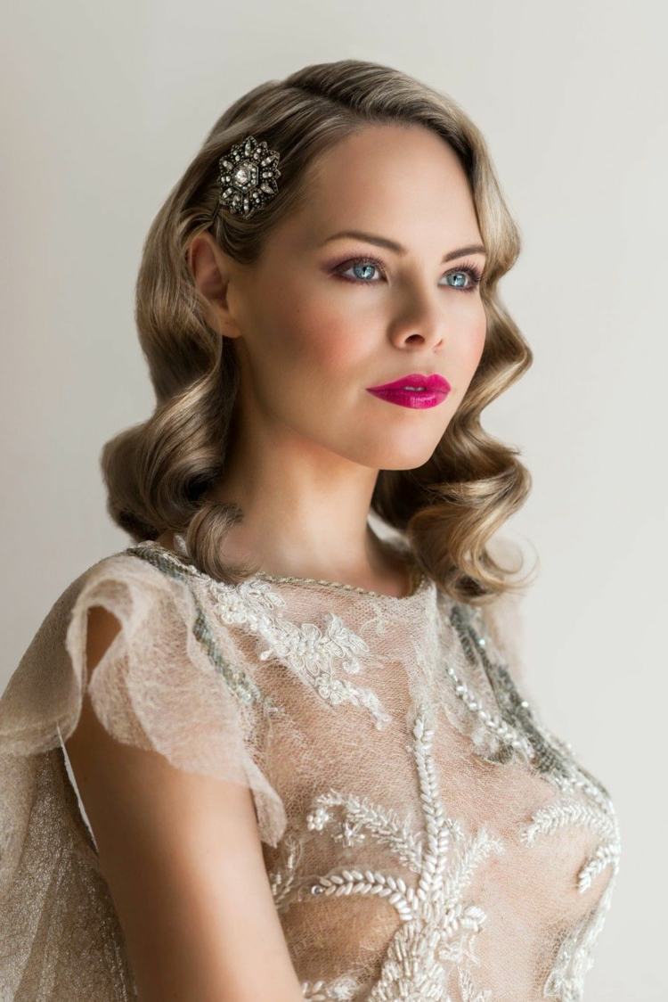 Brautschminke Ideen Beispiele Retro Hochzeitsfrisuren Vintage Brautkleider