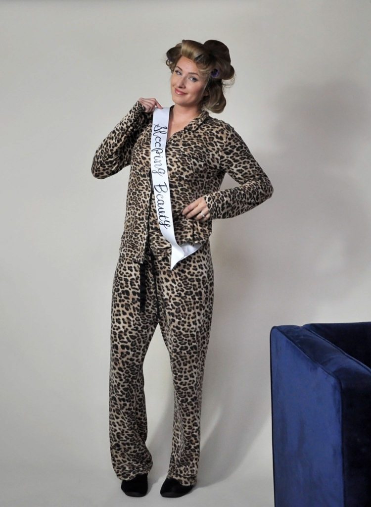 Kostüme aus dem Kleiderschrank Faschingskostüm für Frauen Pyjama