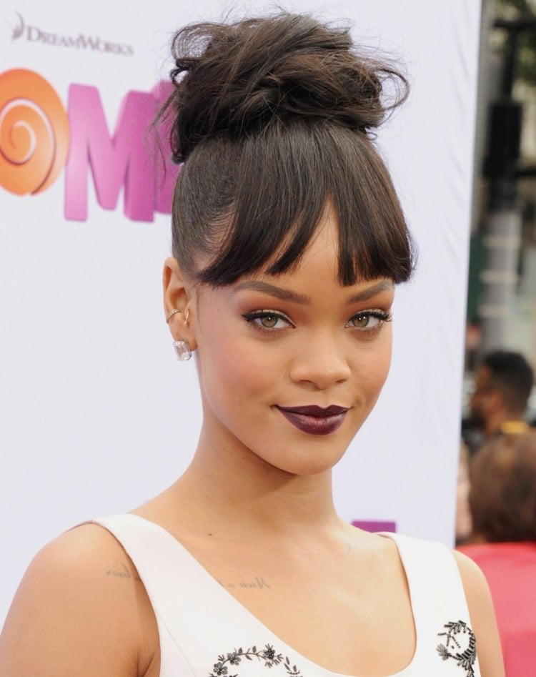 falscher Pony Anleitung Rihanna Frisuren