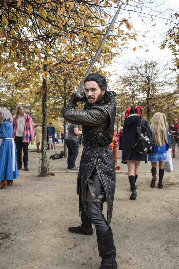 Coole Kostüme Herren Ideen im Mittelalter Stil sich als Jon Schnee von Game of Thrones verkleiden