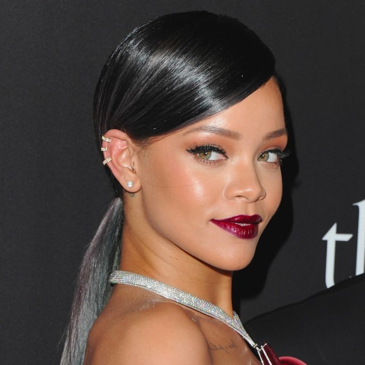 Rihanna Make Up Looks Ear Cuff Ohrringe zum klemmen