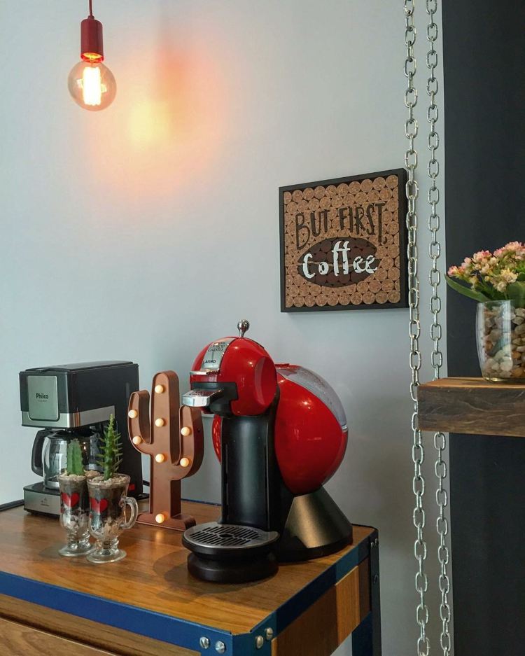 Tee- und Kaffeestation einrichten Kleine Küche dekorieren Tipps